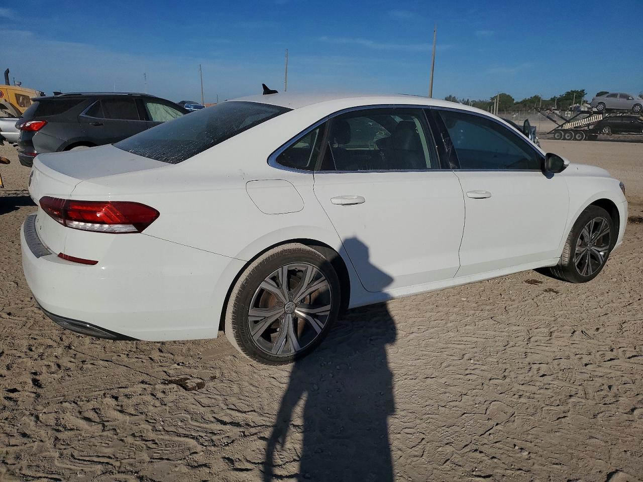2021 VOLKSWAGEN PASSAT SE photo 5