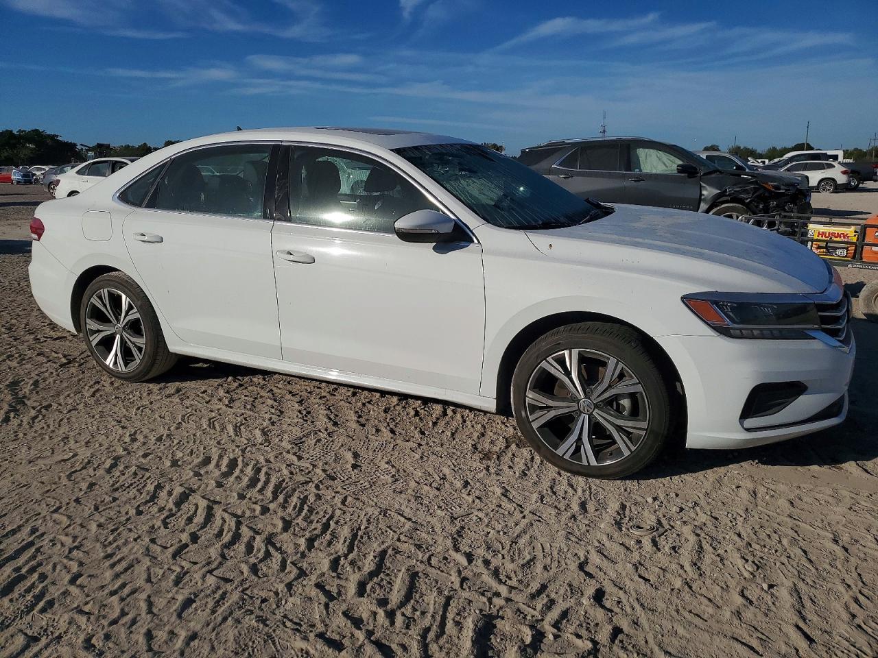 2021 VOLKSWAGEN PASSAT SE photo 7