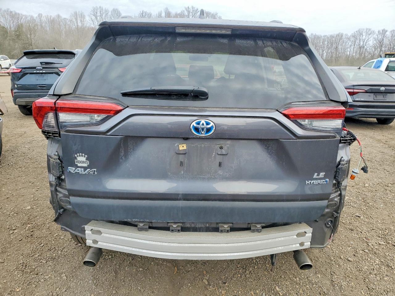 2019 TOYOTA RAV4 LE photo 6
