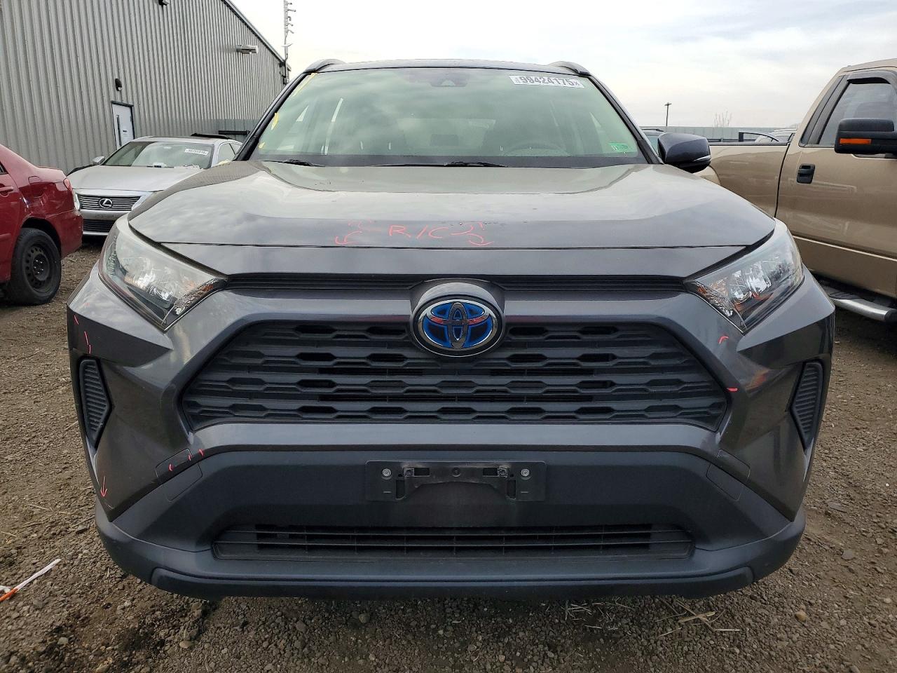 2019 TOYOTA RAV4 LE photo 5