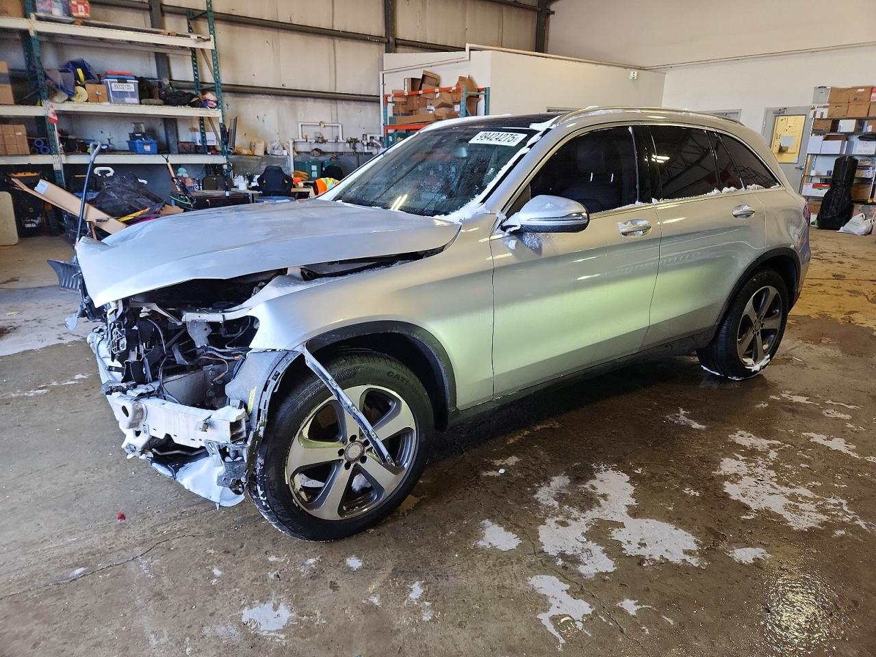 2017 MERCEDES-BENZ GLC