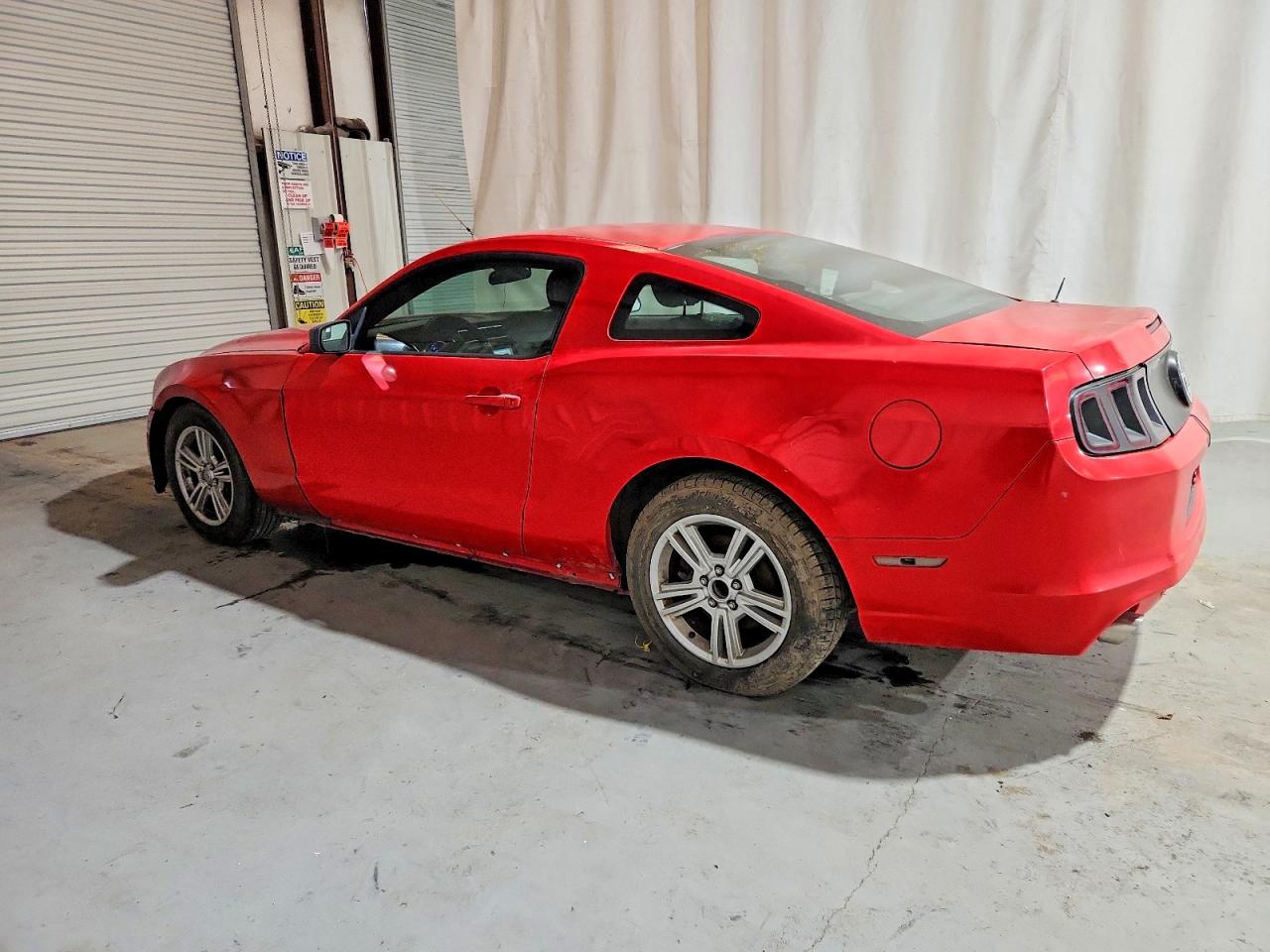 2014 FORD MUSTANG photo 2