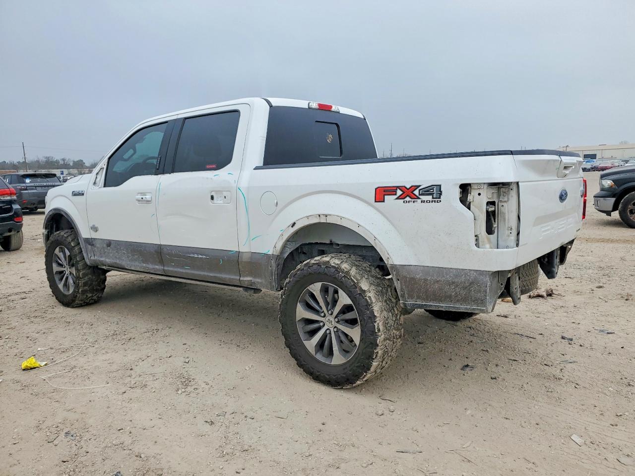 2018 FORD F150 SUPERCREW photo 2