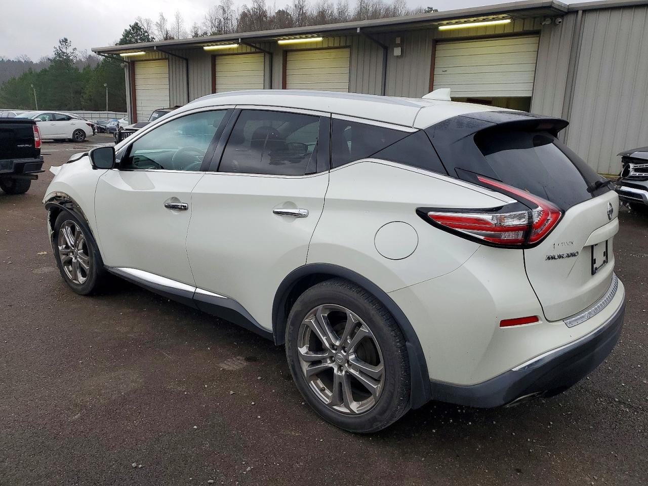 2018 NISSAN MURANO S photo 2