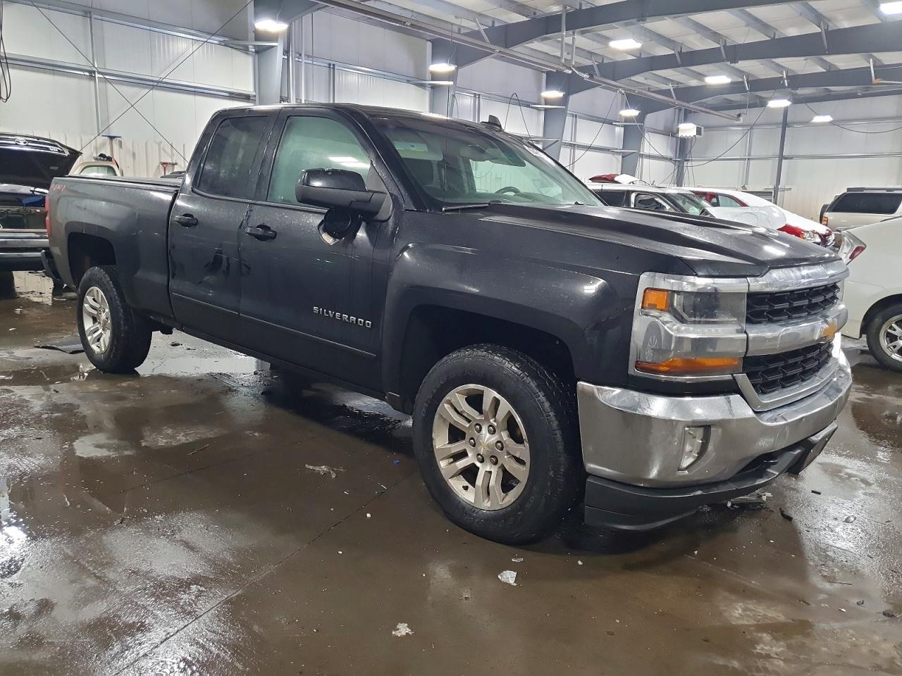 2018 CHEVROLET SILVERADO K1500 LT photo 4