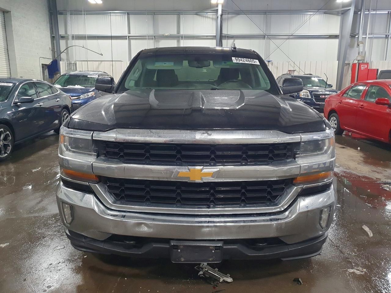 2018 CHEVROLET SILVERADO K1500 LT photo 5