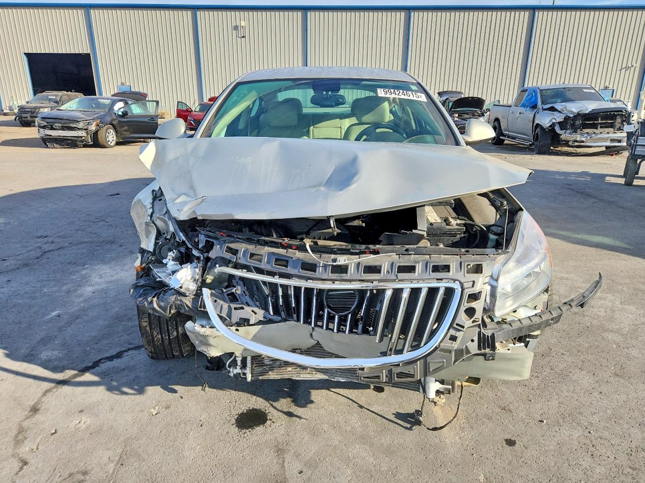 2011 BUICK REGAL CXL photo 5