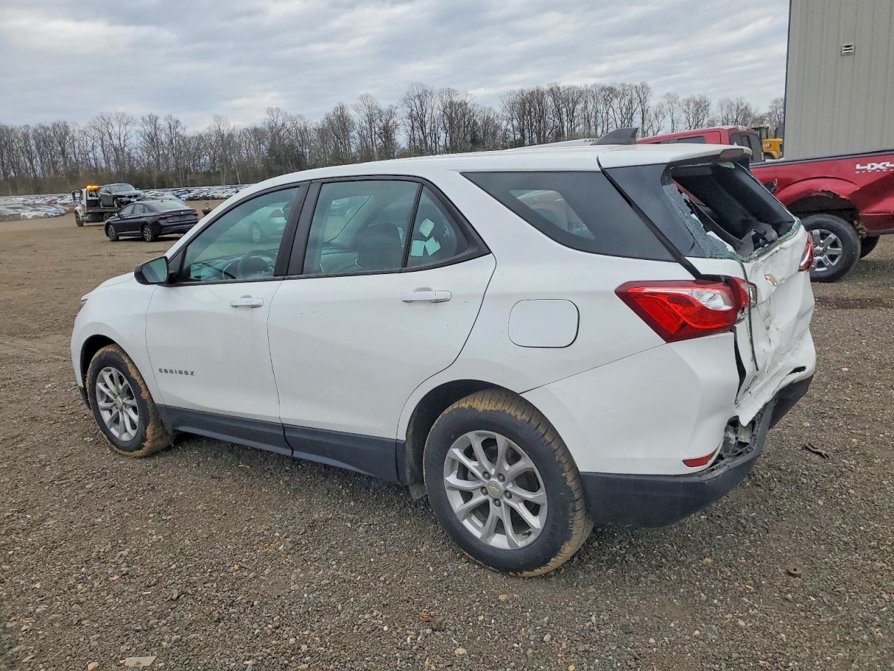 2021 CHEVROLET EQUINOX LS photo 3
