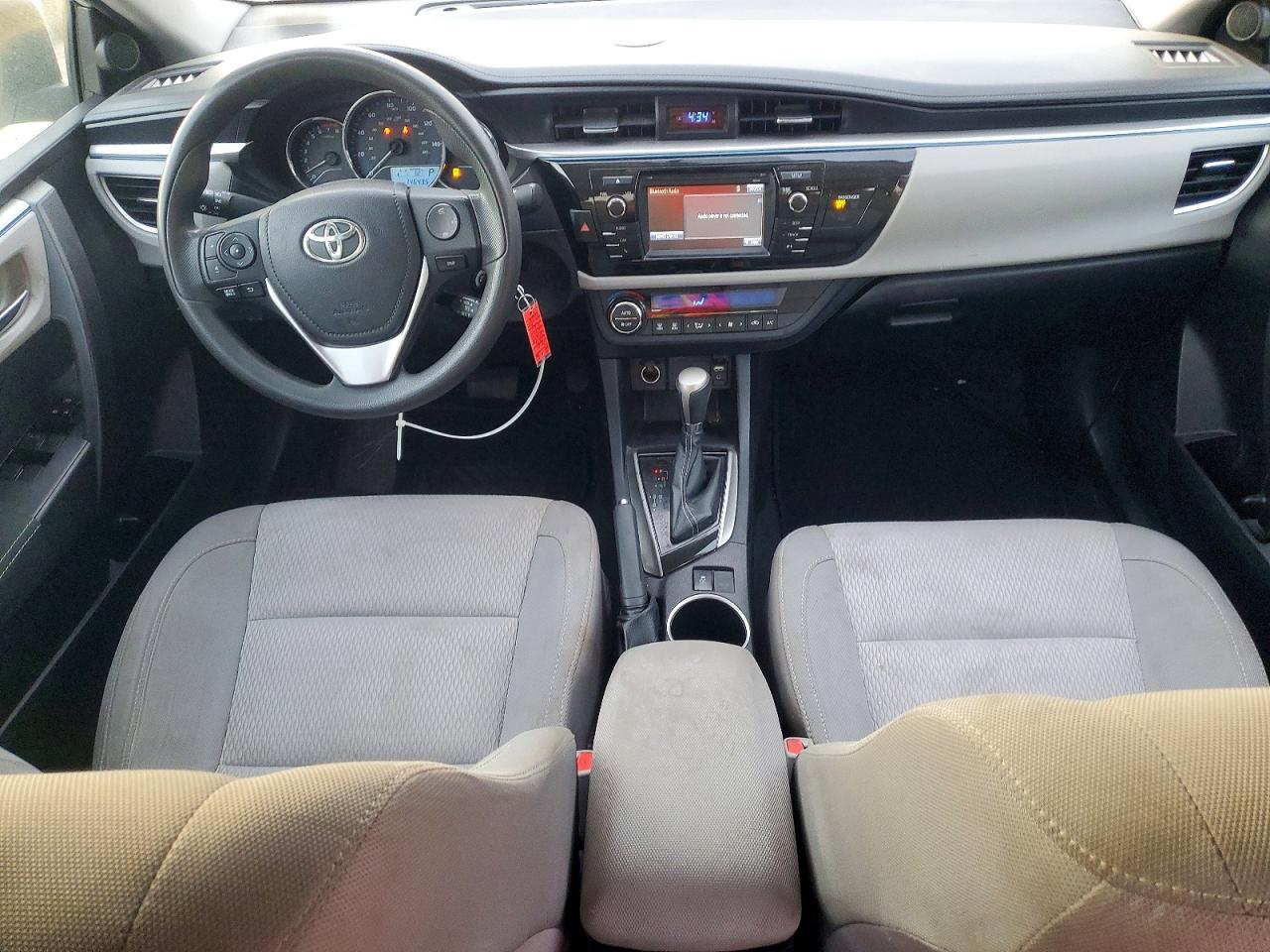 2015 TOYOTA COROLLA L photo 15
