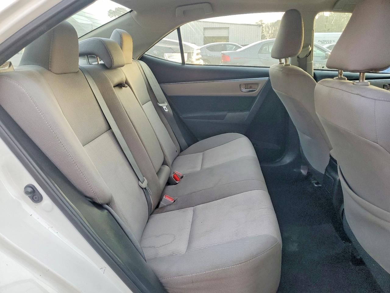 2015 TOYOTA COROLLA L photo 19