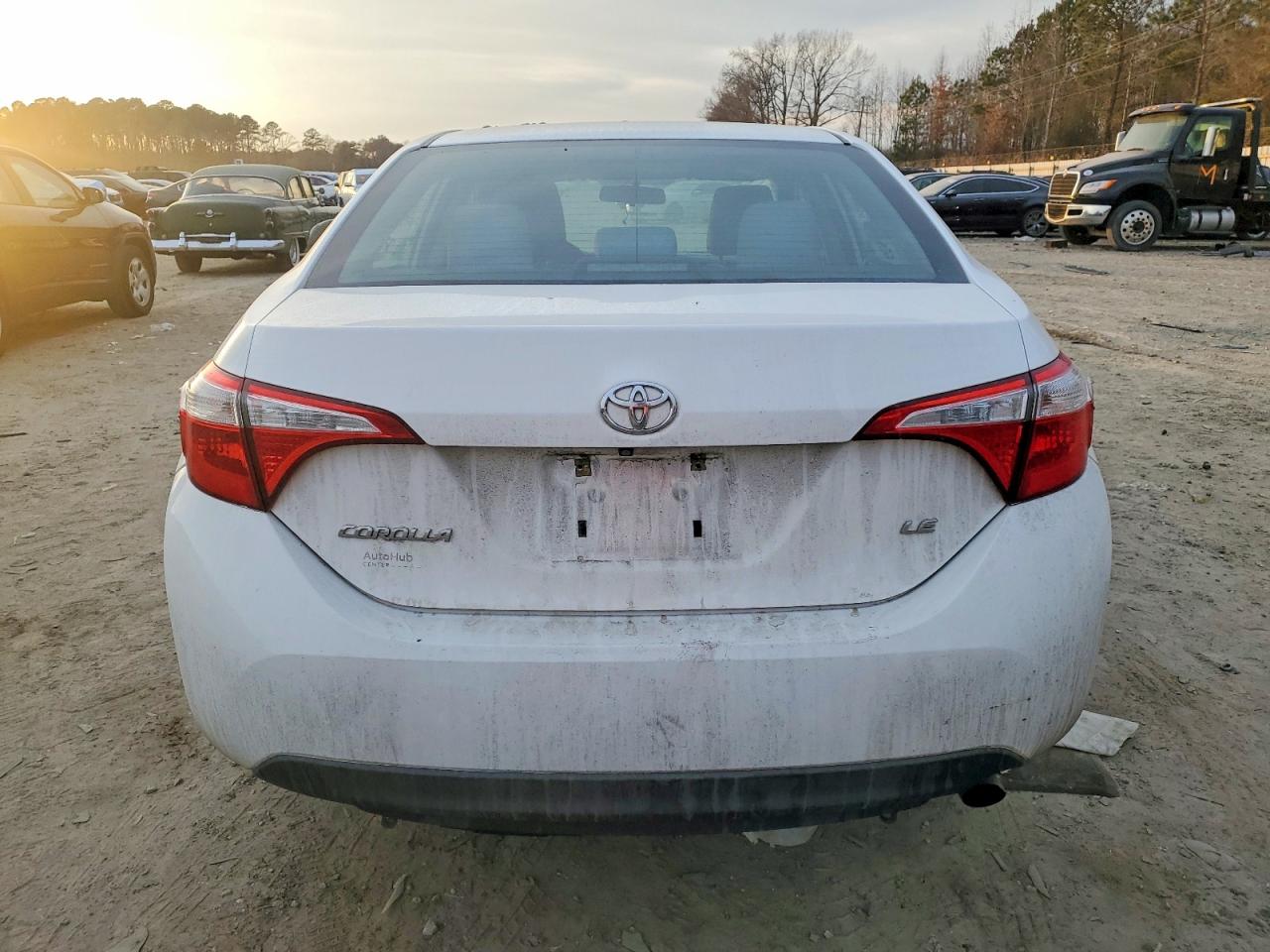 2015 TOYOTA COROLLA L photo 11