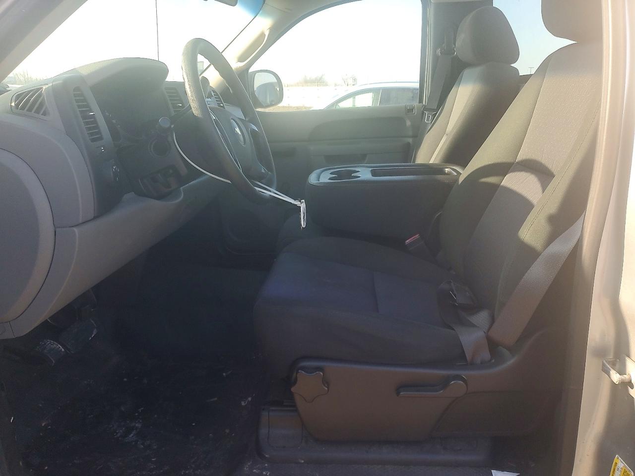 2013 CHEVROLET SILVERADO C1500 photo 7