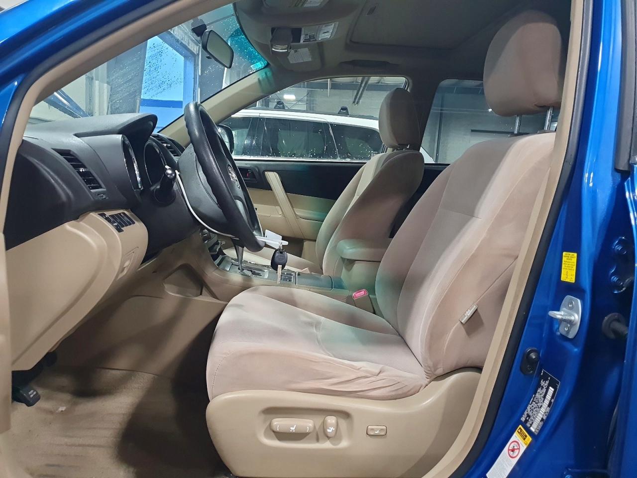 2009 TOYOTA HIGHLANDER photo 7