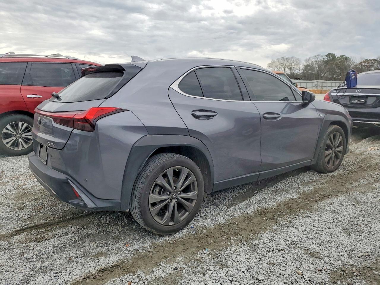 2019 LEXUS UX 200 photo 3