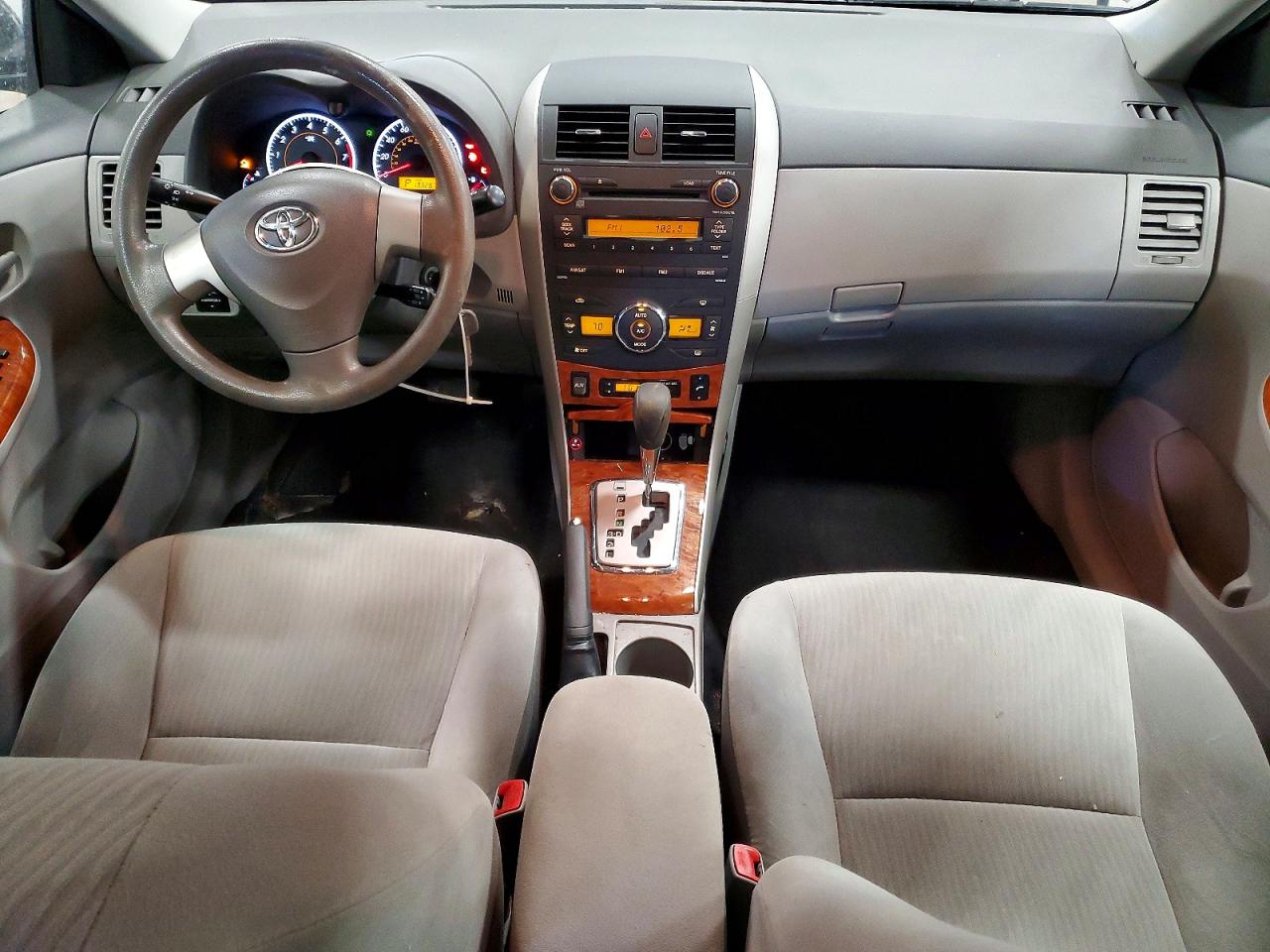 2010 TOYOTA COROLLA BASE photo 8