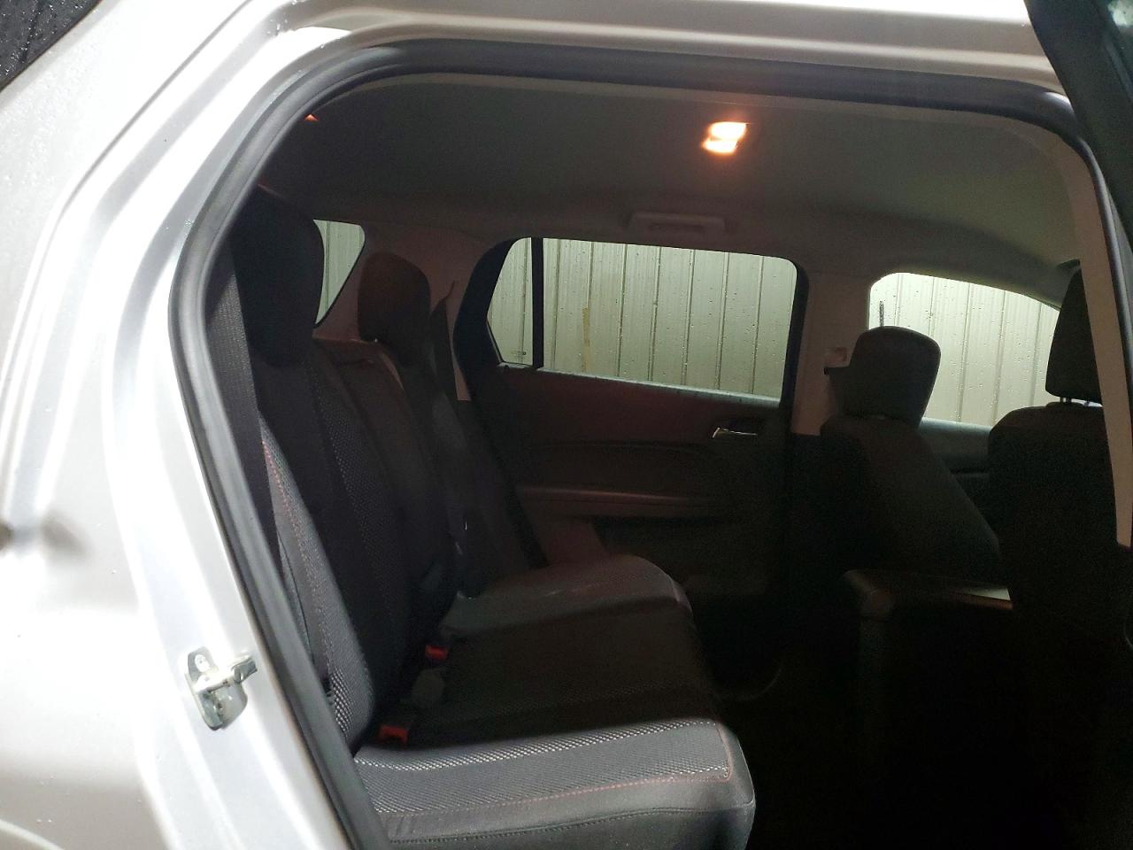2015 GMC TERRAIN SLE photo 11