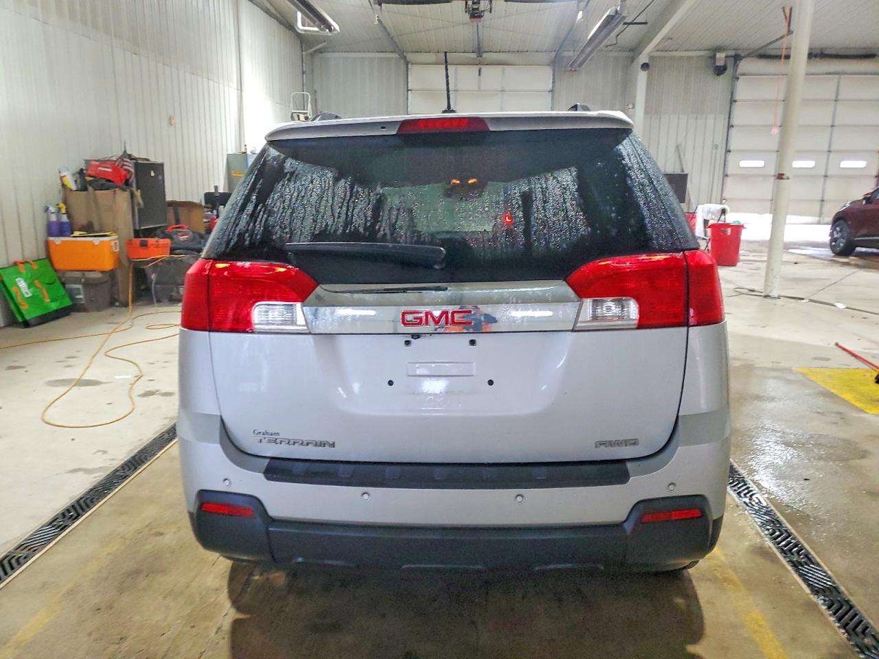 2015 GMC TERRAIN SLE photo 6