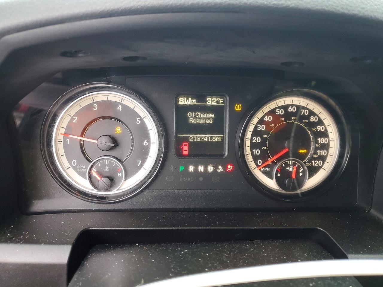 2018 RAM 1500 ST photo 9