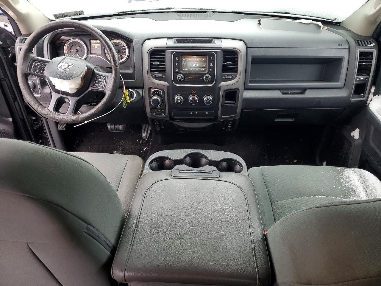 2018 RAM 1500 ST photo 8