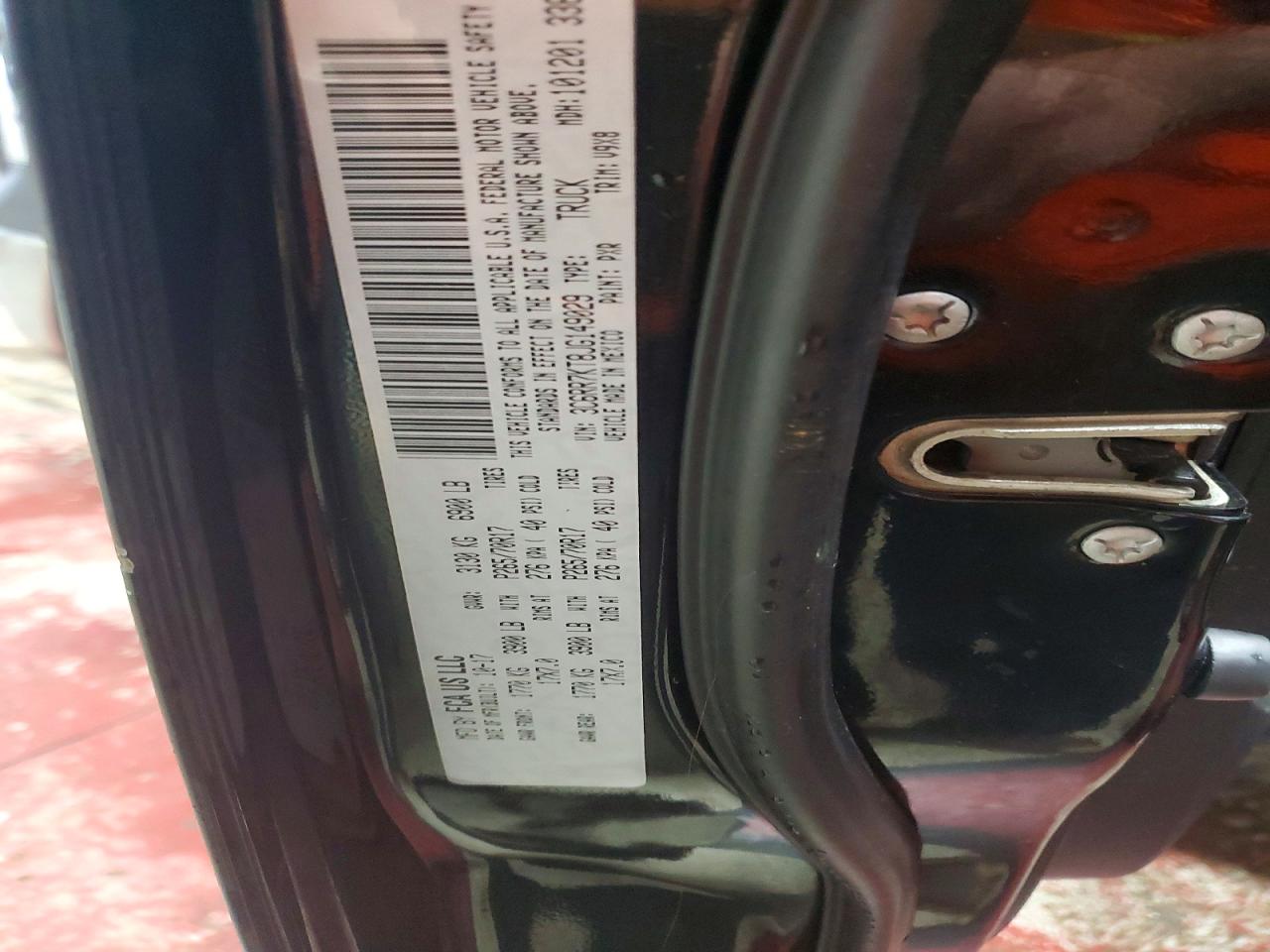 2018 RAM 1500 ST photo 12