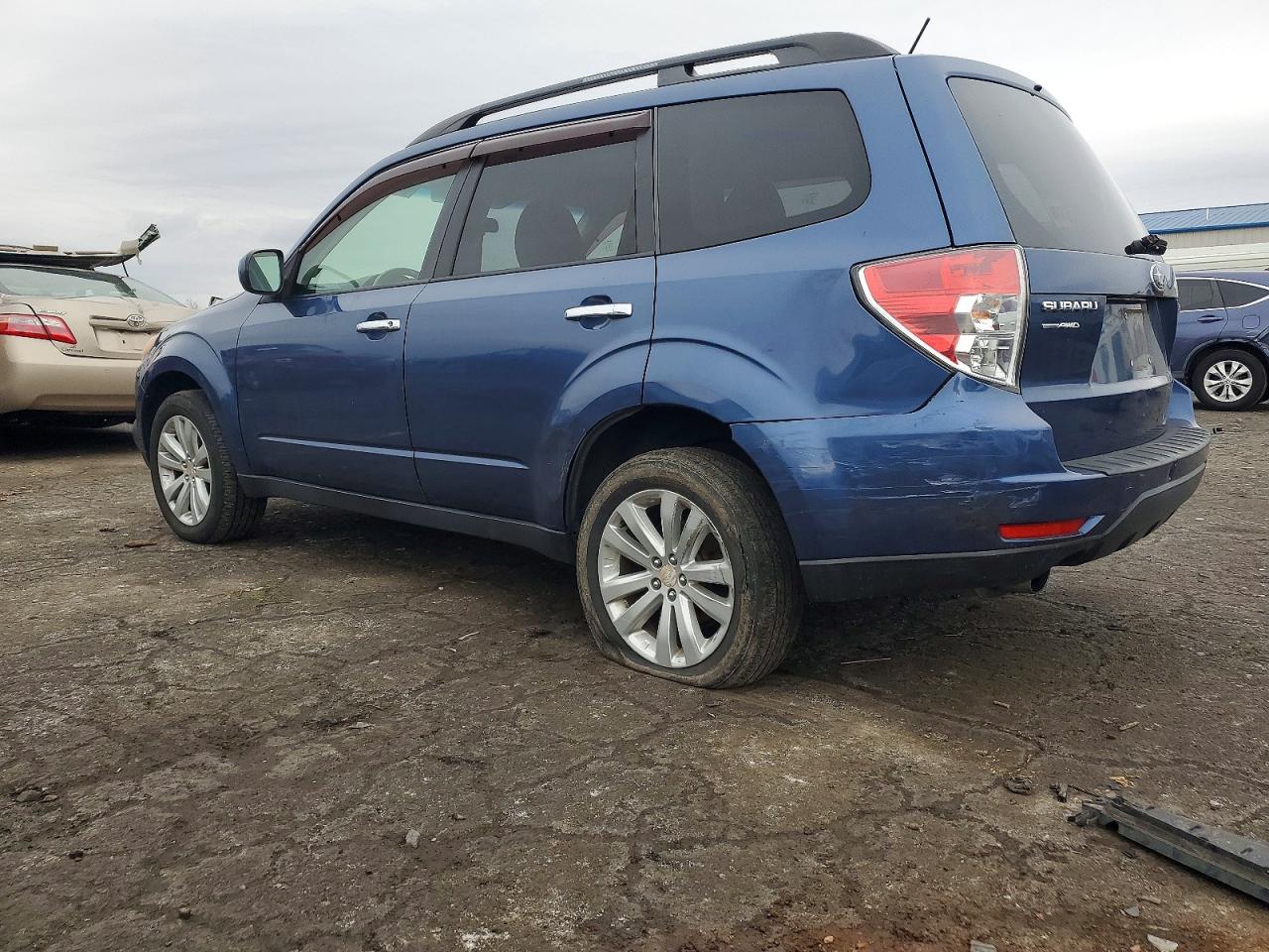 2011 SUBARU FORESTER LIMITED photo 2