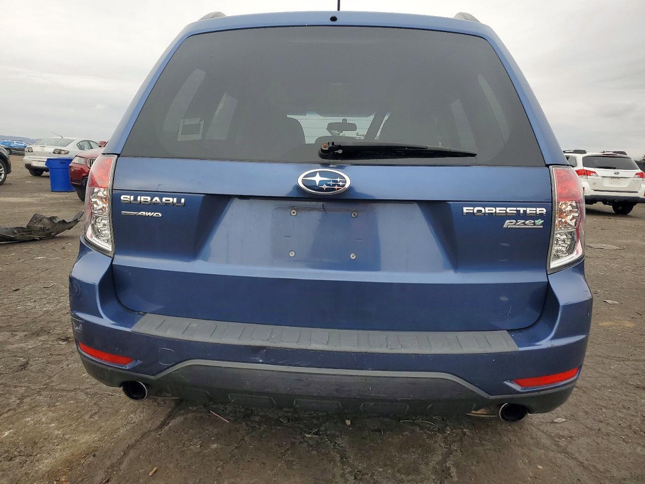 2011 SUBARU FORESTER LIMITED photo 6