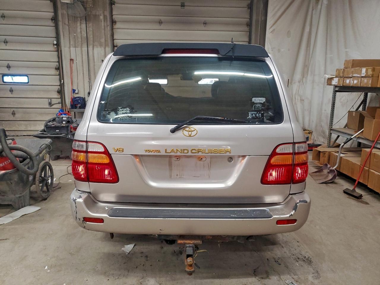 1999 TOYOTA LAND CRUISER photo 6