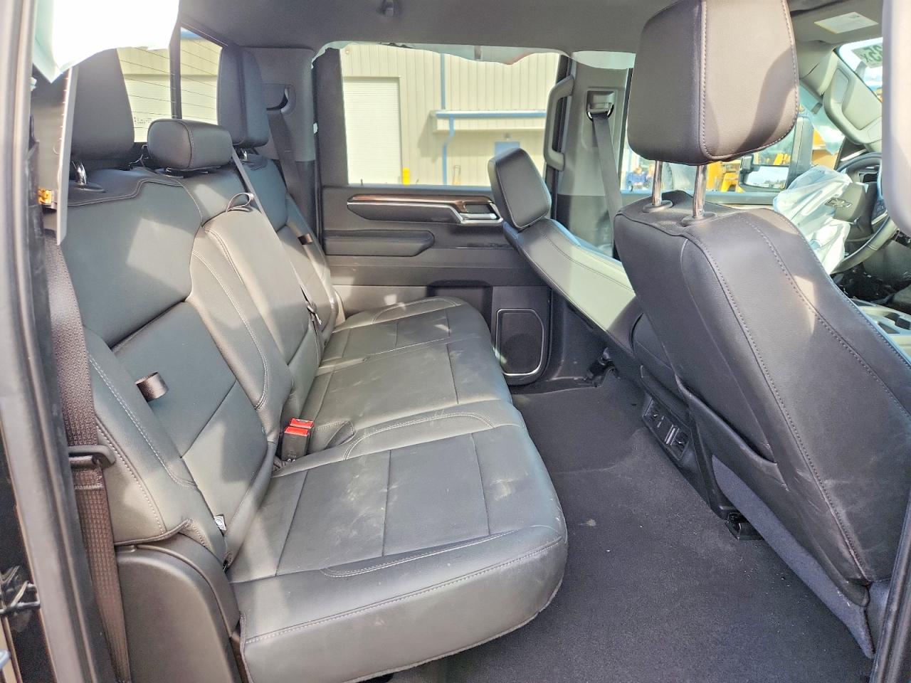 2024 CHEVROLET SILVERADO K2500 HEAVY DUTY LT photo 10
