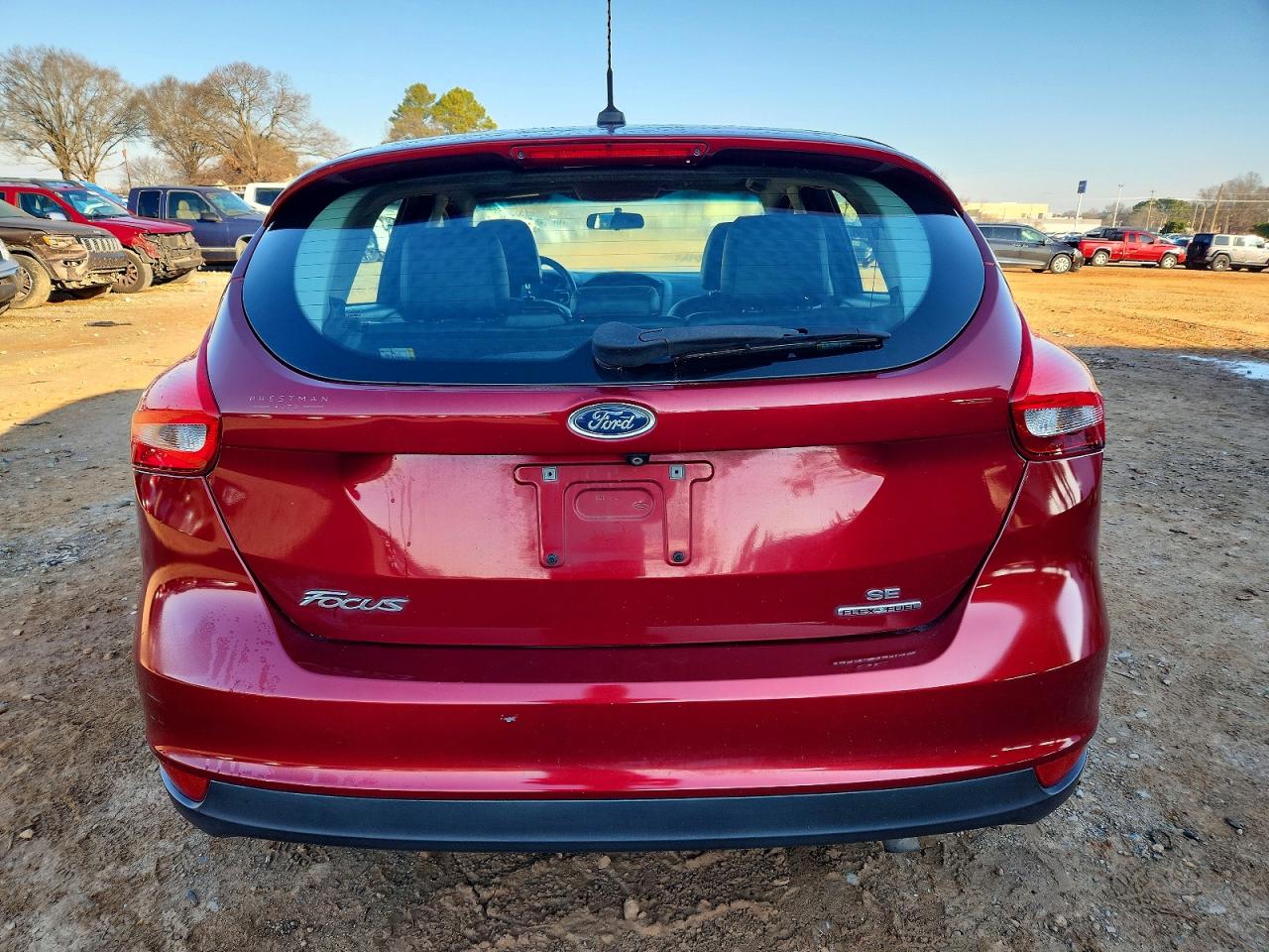 2015 FORD FOCUS SE photo 11