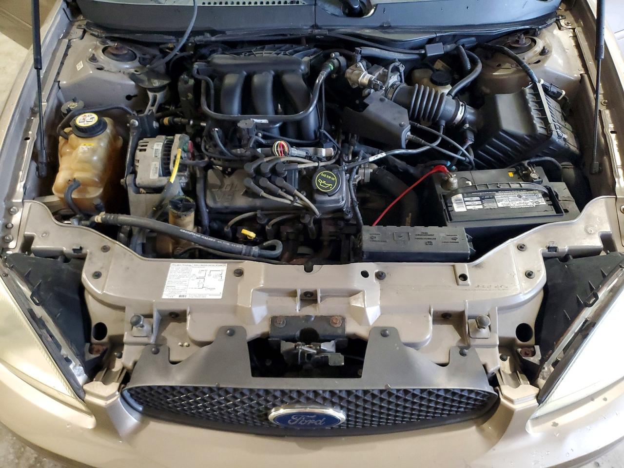 2004 FORD TAURUS LX photo 11