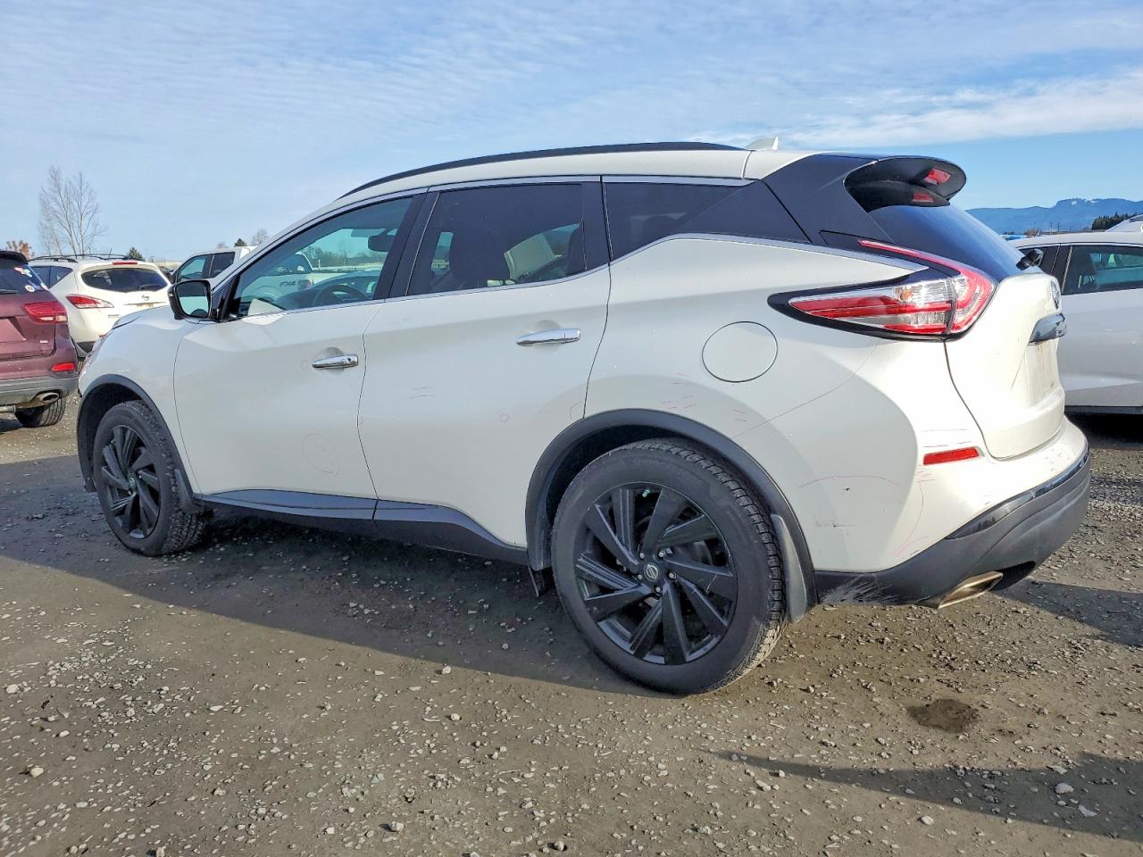2018 NISSAN MURANO S photo 2