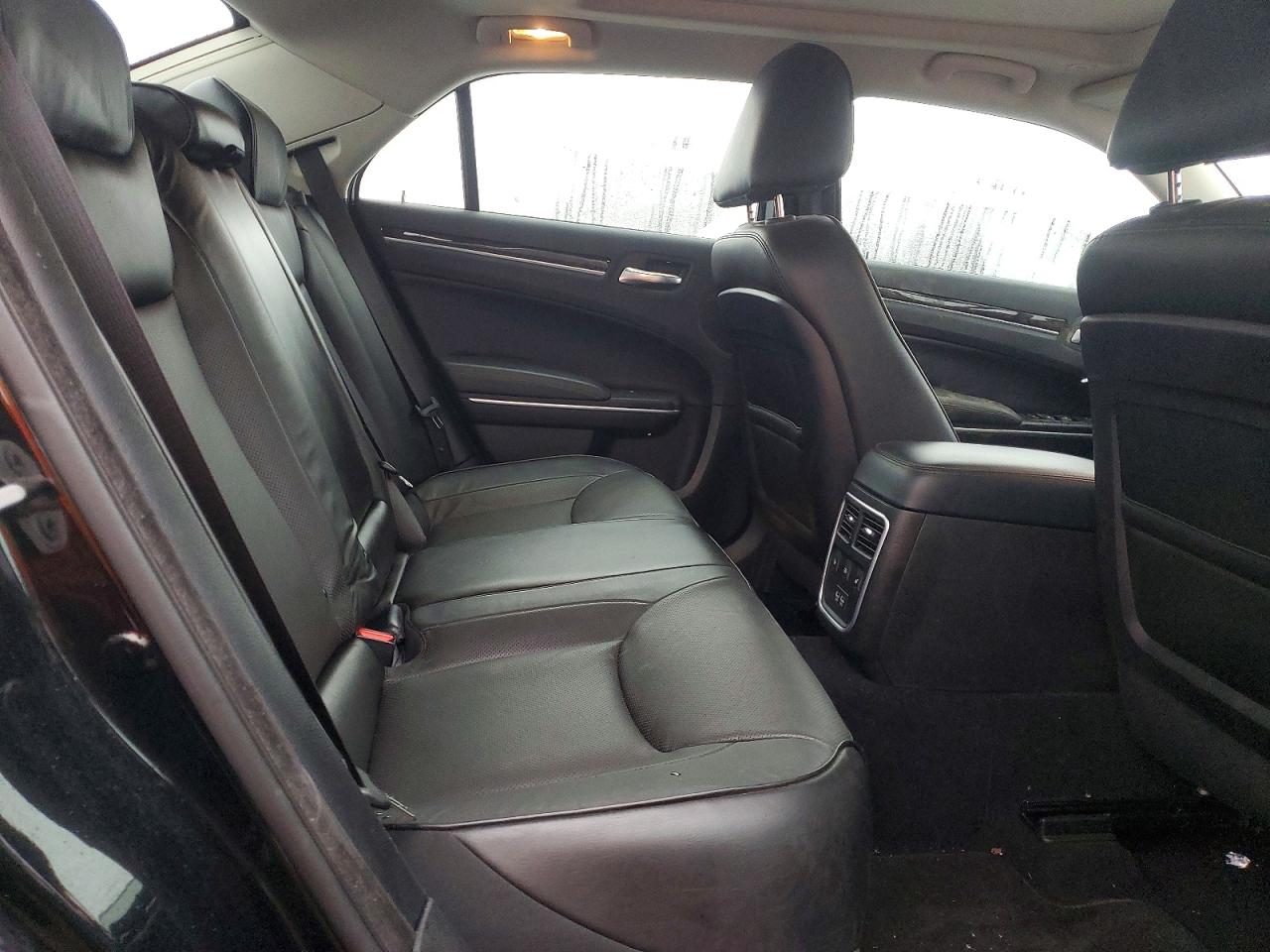 2022 CHRYSLER 300 TOURING L photo 10