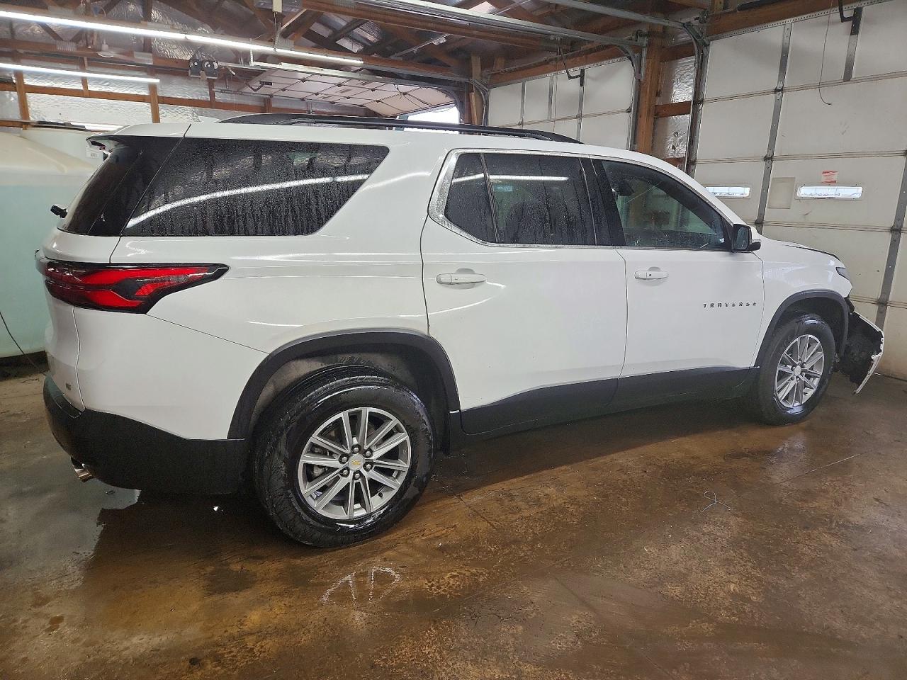2023 CHEVROLET TRAVERSE LT photo 7