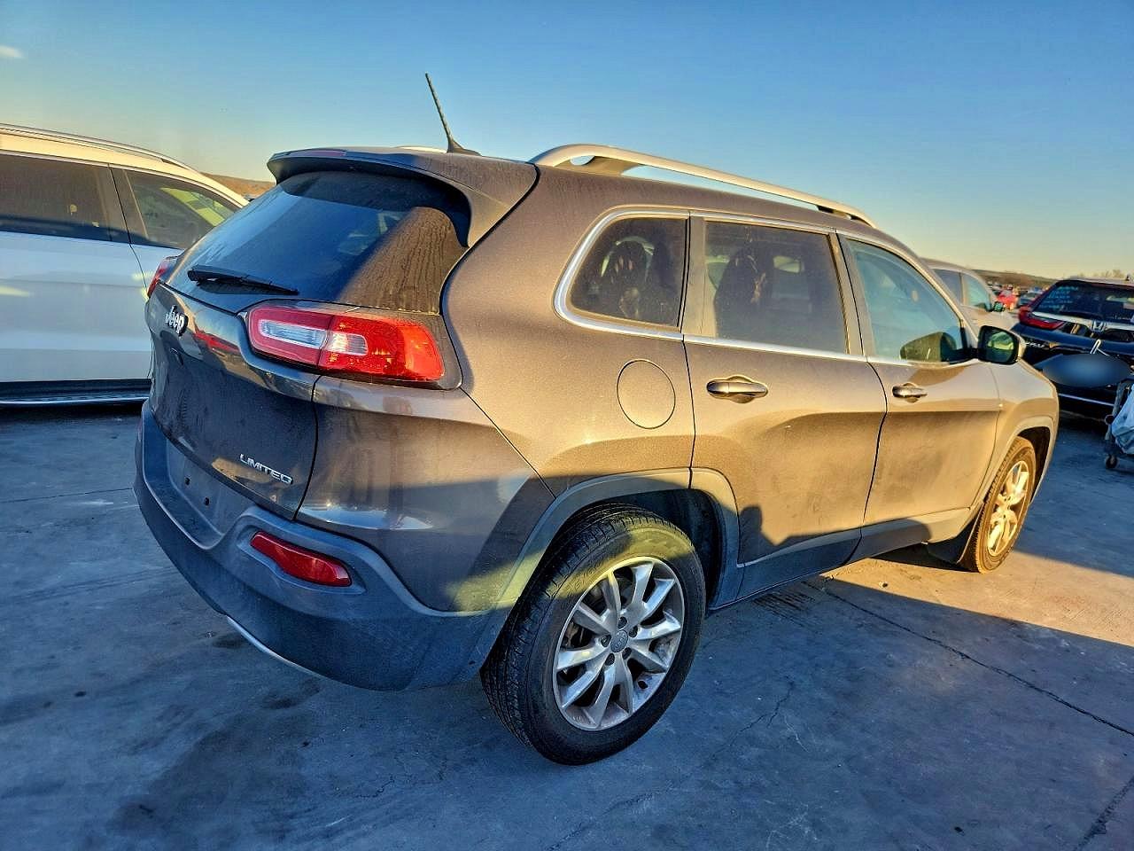 2014 JEEP CHEROKEE LIMITED photo 3