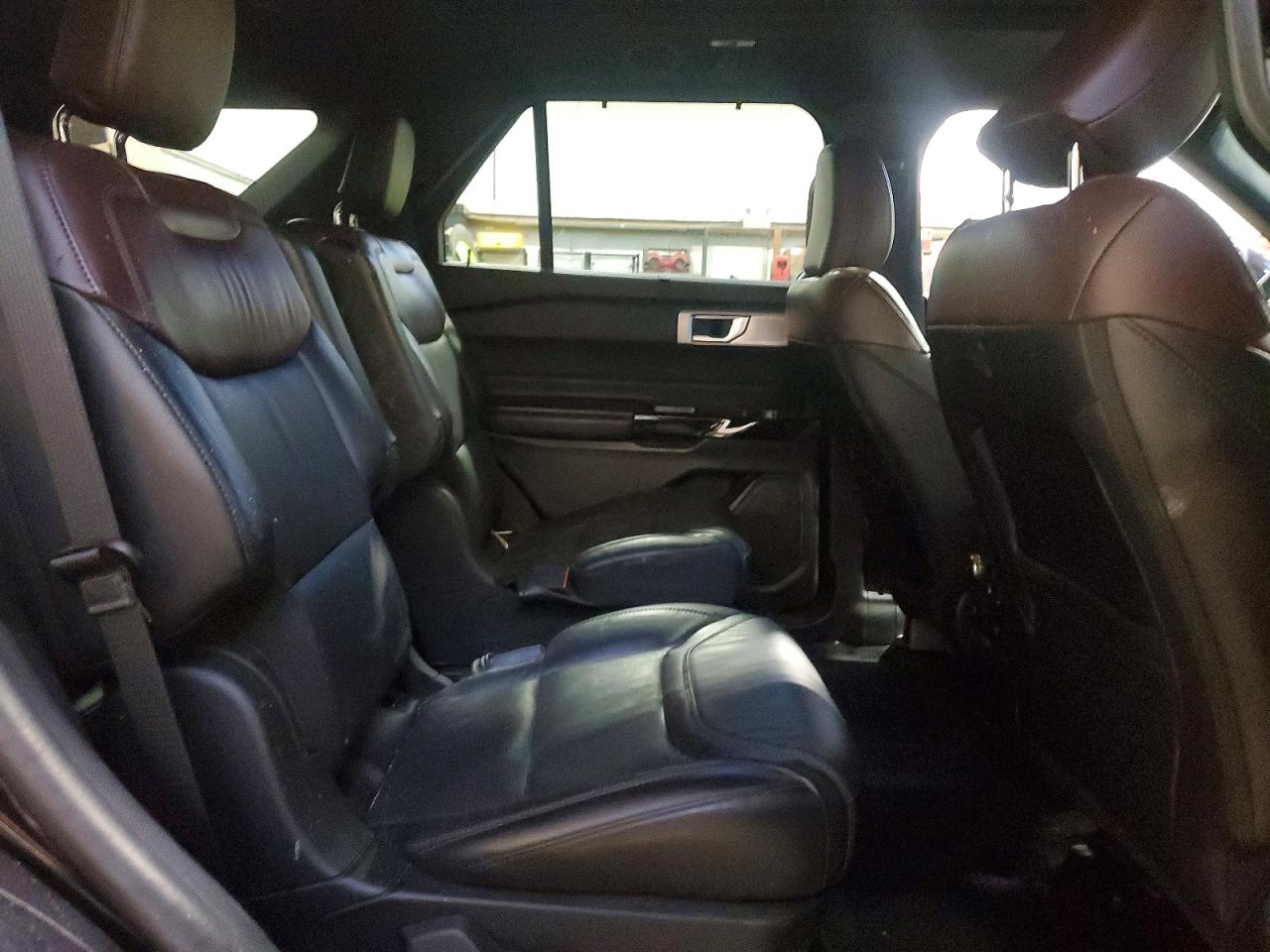 2021 FORD EXPLORER PLATINUM photo 11