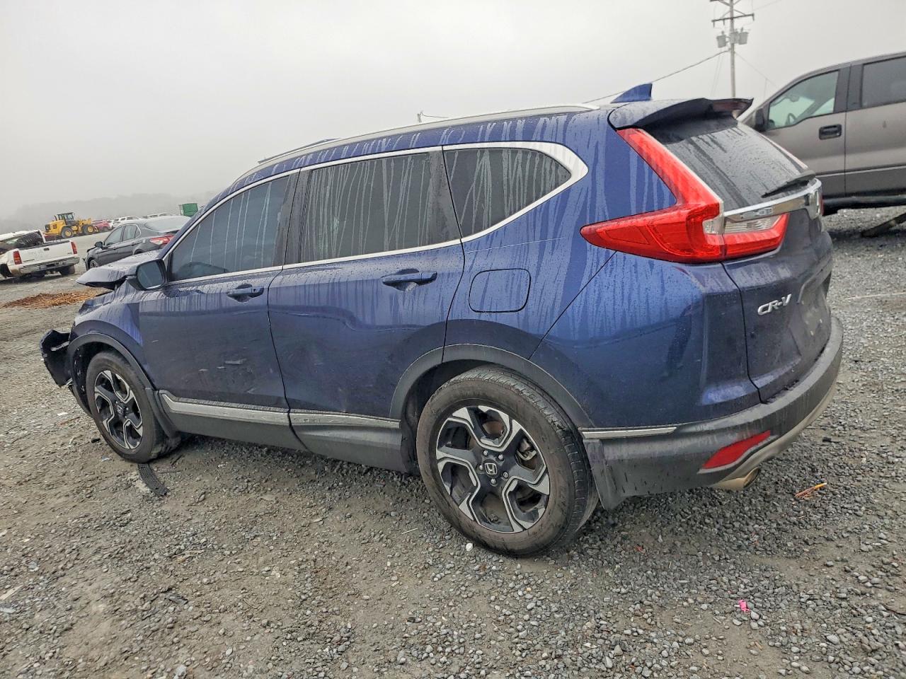 2017 HONDA CR-V TOURING photo 2