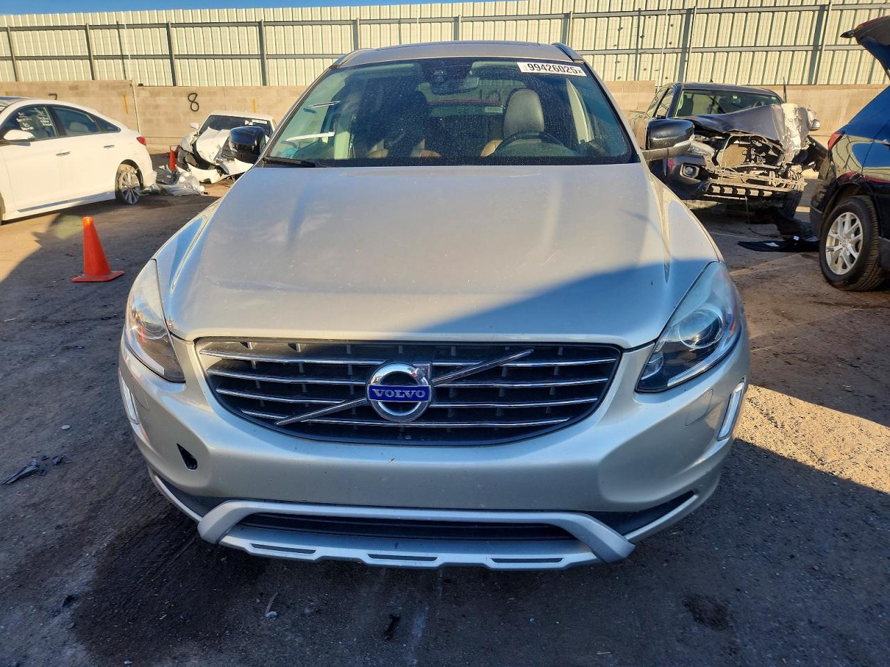 2017 VOLVO XC60 T5 DYNAMIC photo 9