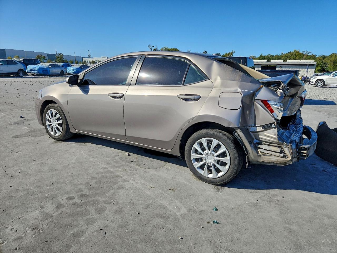 2016 TOYOTA COROLLA L photo 2