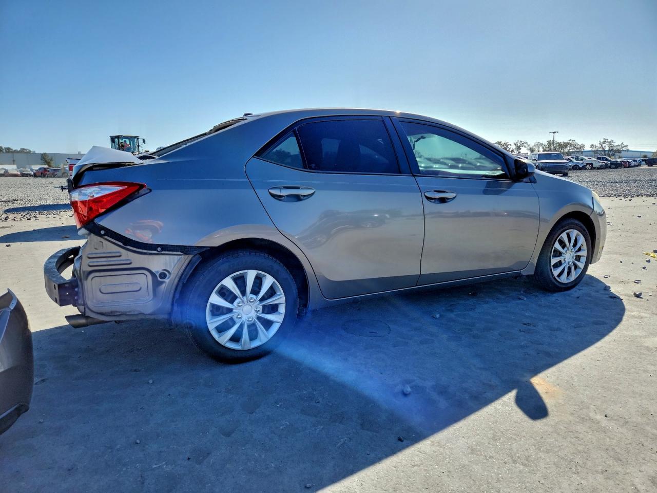 2016 TOYOTA COROLLA L photo 3