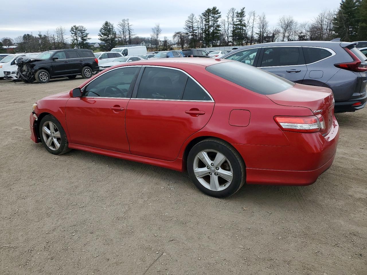 2011 TOYOTA CAMRY BASE photo 2
