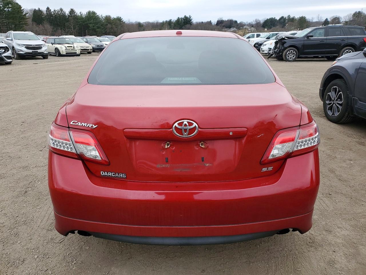 2011 TOYOTA CAMRY BASE photo 6