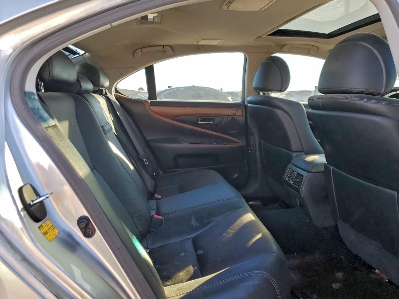 2010 LEXUS LS 460 photo 10