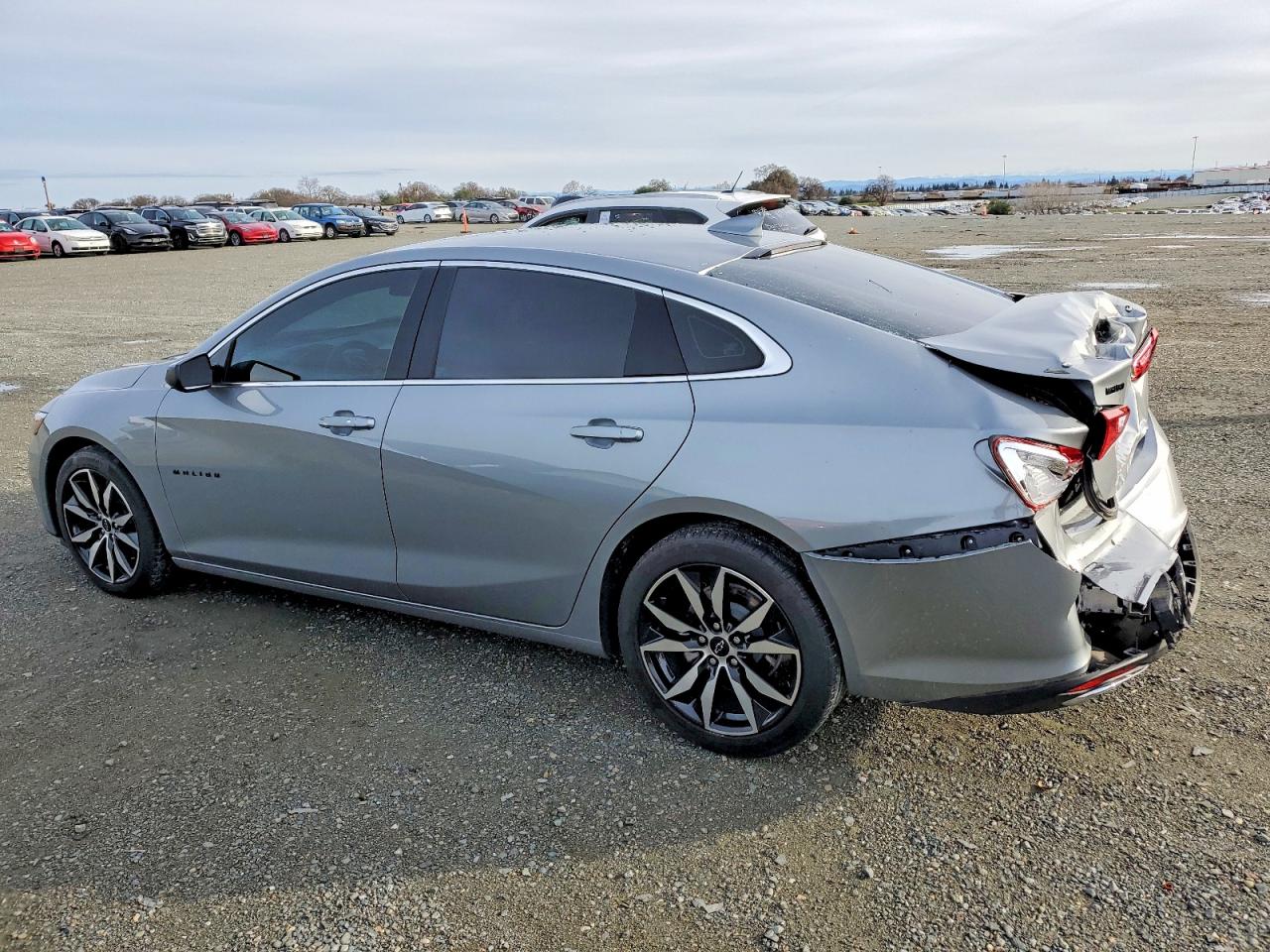 2024 CHEVROLET MALIBU RS photo 2