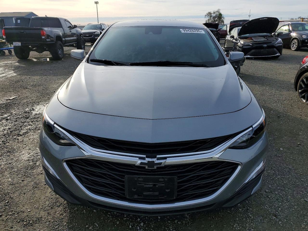2024 CHEVROLET MALIBU RS photo 5