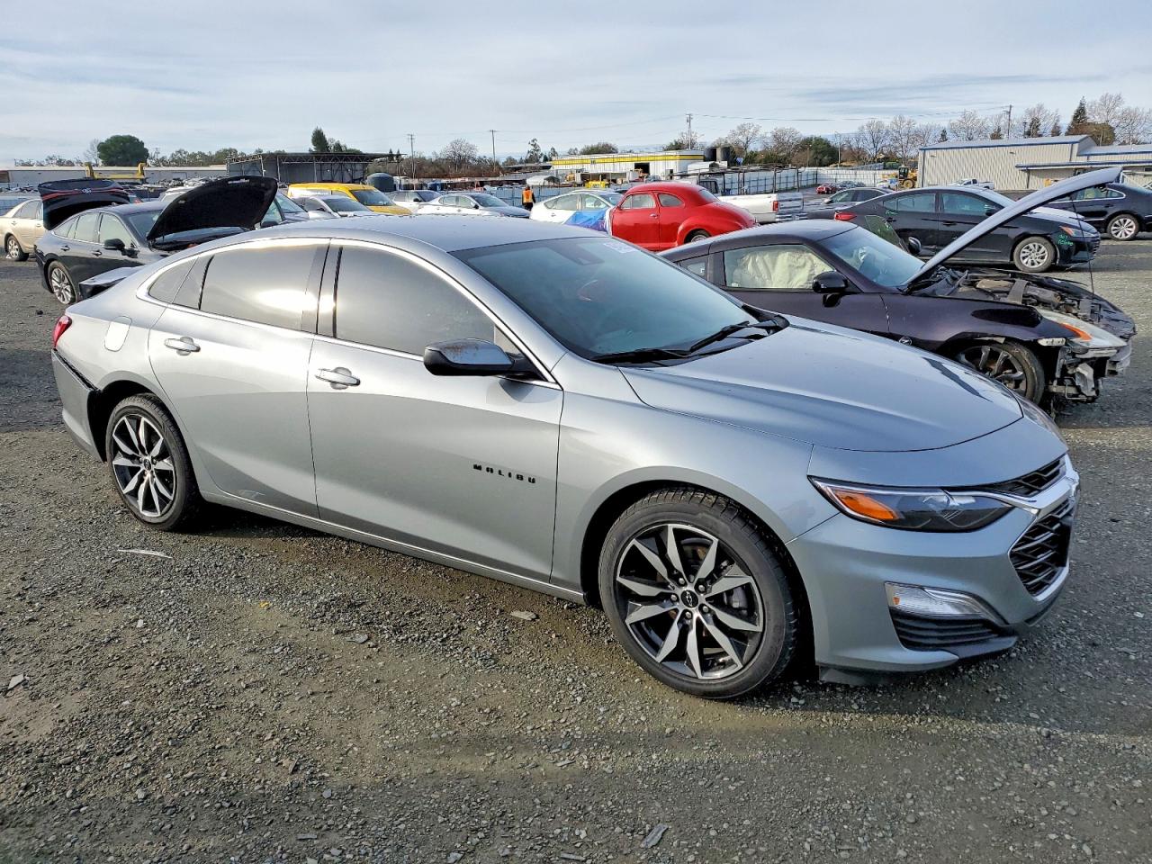 2024 CHEVROLET MALIBU RS photo 4