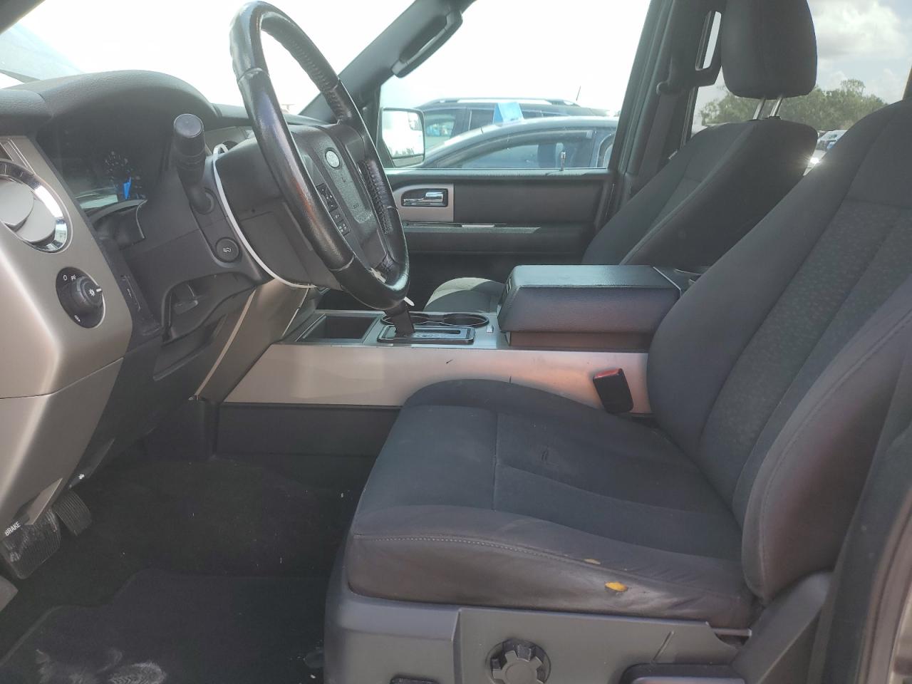 2015 FORD EXPEDITION XLT photo 7