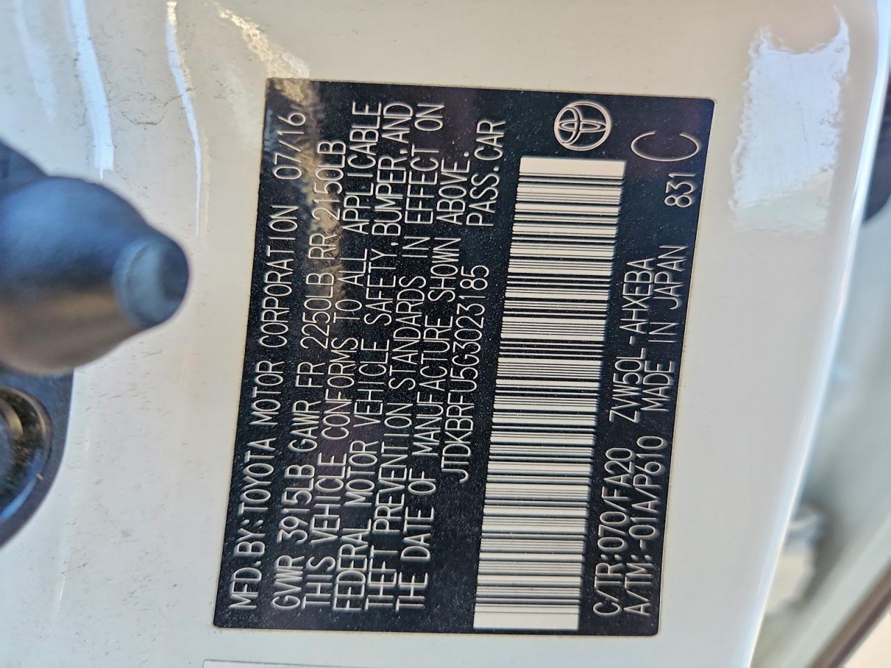 2016 TOYOTA PRIUS TWO photo 13