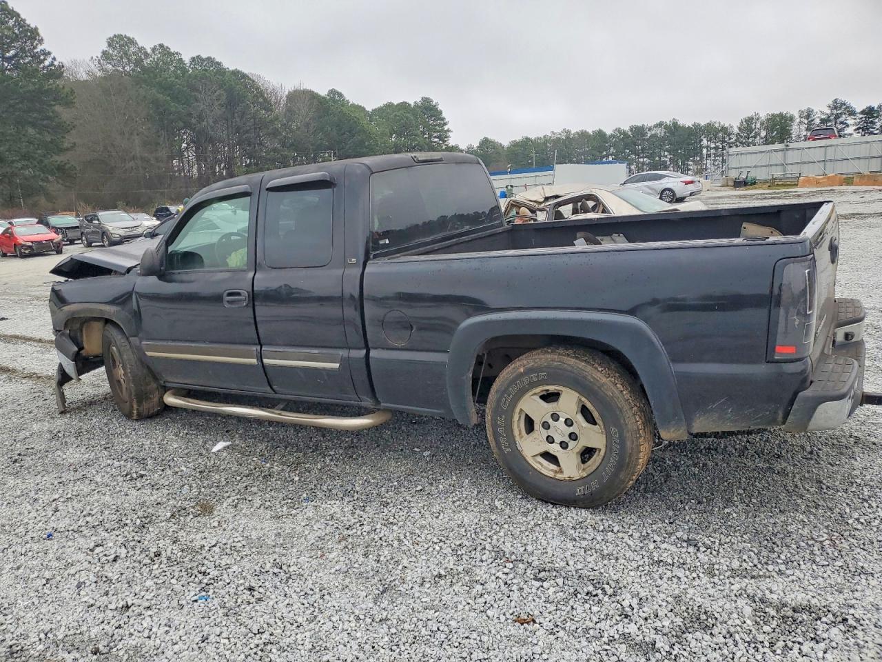 2005 CHEVROLET SILVERADO C1500 photo 2