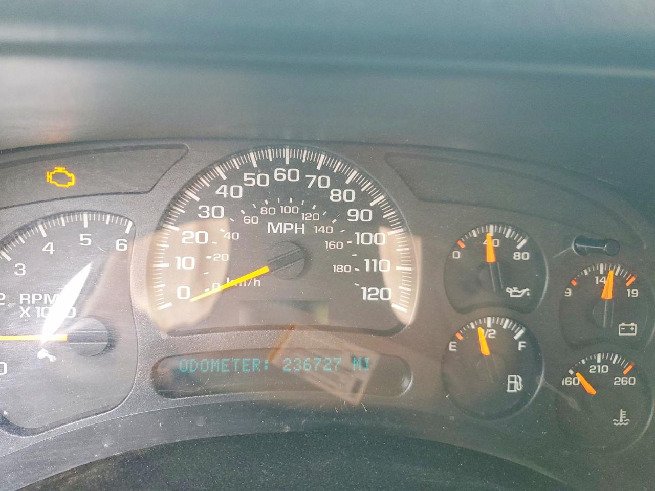 2005 CHEVROLET SILVERADO C1500 photo 9