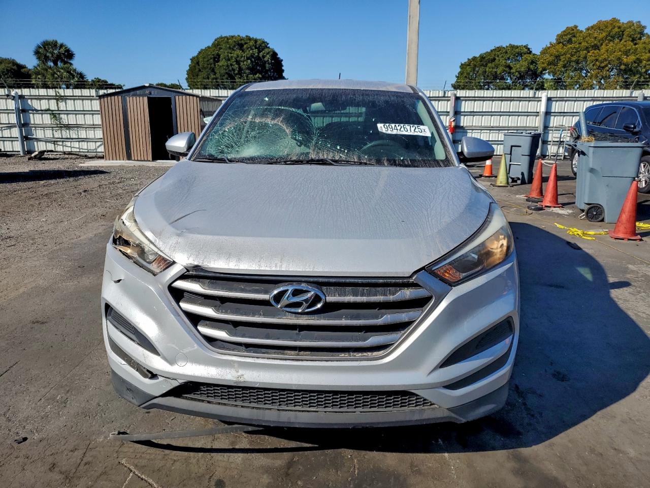 2017 HYUNDAI TUCSON SE photo 5